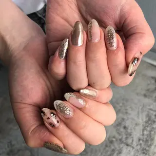 ネイル crestnail所属・小林 束紗のネイルデザイン