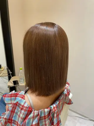 ショート 脱白髪染め白髪ぼかし TERA（寺崎）のヘアスタイル