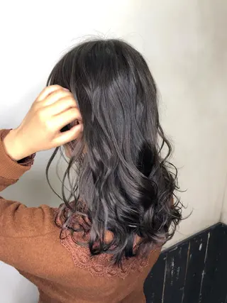 セミロング カラー パーマ 美髪矯正 🌈髪質改善 山下のヘアスタイル