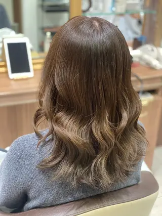 セミロング カラー 💎大人ハイライト 💎上杉一也💎のヘアスタイル