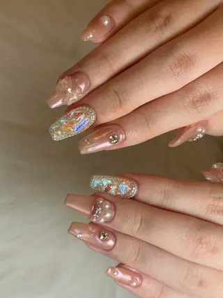 ネイル bylaki🌈 RENAのネイルデザイン