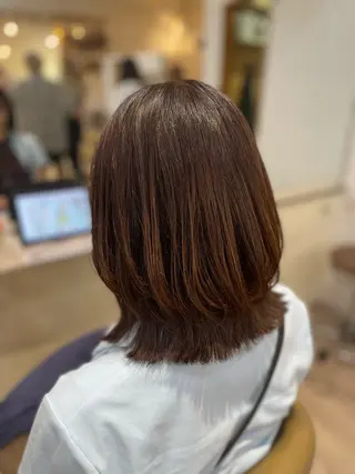 ミディアム 茅野 あゆ美のヘアスタイル