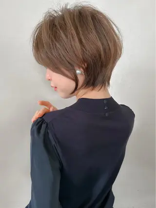 ショート カラー ボブ/ショート/ 縮毛矯正⚜️工藤昴のヘアスタイル