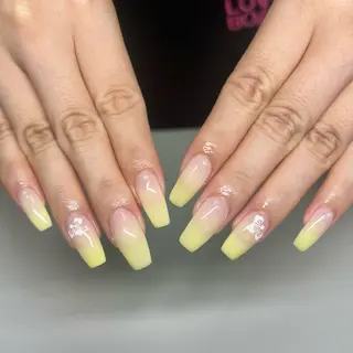 ネイル alien girl所属・aliengirl Ayuのエステ・リラクイメージ