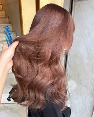 カラー MAMI / Lienのヘアスタイル