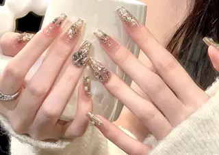 ネイル 高木 維麗絲のネイルデザイン