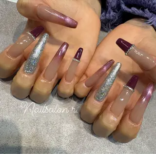 ネイル Nailsalon r.のネイルデザイン