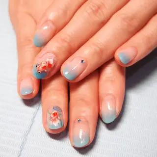 ネイル 山田 麻衣のネイルデザイン