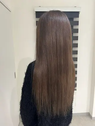 ロング カラー イロアイヘアー Renのヘアスタイル