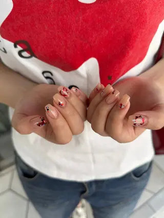 ネイル nalu🐚 京橋｜Rommyのネイルデザイン