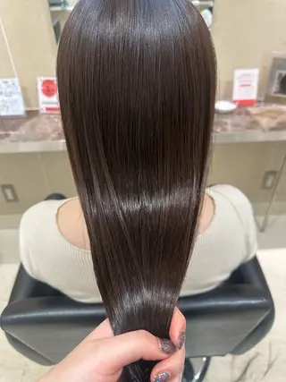 ロング 島原 愛のヘアスタイル