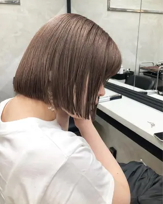 ショート カラー 遠藤 眞実のヘアスタイル