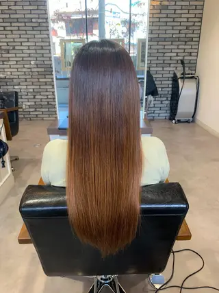 ロング Uni.所属・地毛風ストレート/ 髪質改善/榎本流行のヘアスタイル