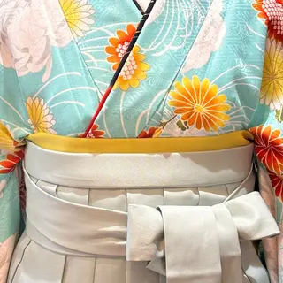 鈴木かのん /ミニモ限定クーポンのヘアスタイル