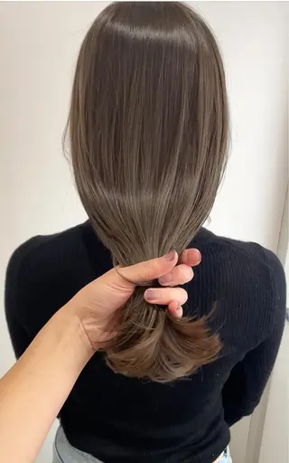 セミロング カラー 瀬原 千夏のヘアスタイル