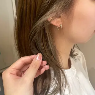 ミディアム 福井 瑞季のヘアスタイル