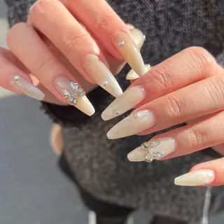 ネイル 河野 弥月のネイルデザイン