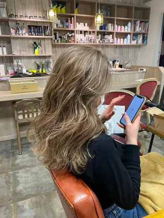 セミロング ハイトーンボブ Mizuki.のヘアスタイル