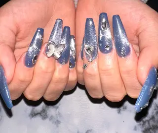 ネイル シャインネイル所属・伊藤 くるみのネイルデザイン