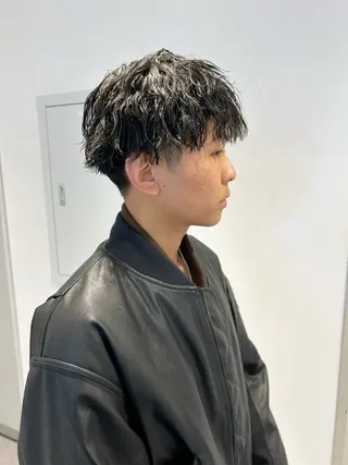 ショート パーマ メンズ 池袋レイヤーカット/ 顔まわりtaigaのヘアスタイル