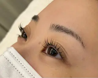 マツエク・マツパ 似合わせカット暖色 カラーhiyonaのヘアスタイル