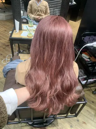 ロング カラー ミルクティーベージュ ブリーチ　店長　清水のヘアスタイル