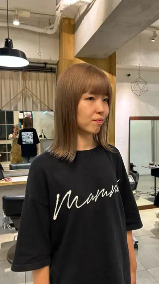 カラー moeka 表参道のヘアスタイル