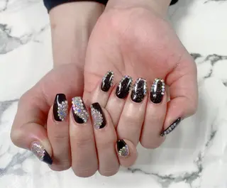 ロング カラー ネイル Q Free nailsのネイルデザイン