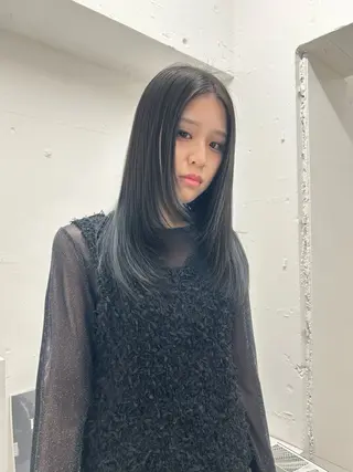 ロング カラー 北浦 雅のヘアスタイル