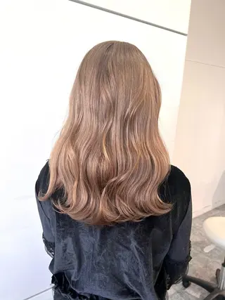 ロング カラー 🌈re-room EIKI🇰🇷のヘアスタイル