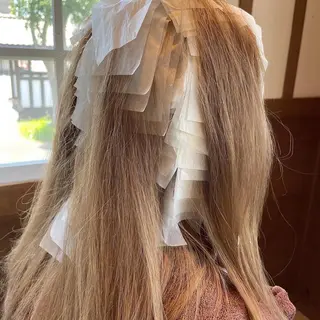 ロング 足立 悠輔のヘアスタイル