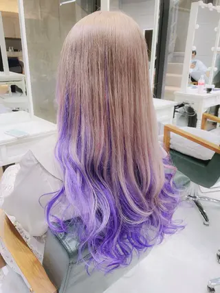 ロング カラー ヘアアレンジ 𝐑𝐈𝐍𝐊𝐀 🐣🩷のヘアスタイル