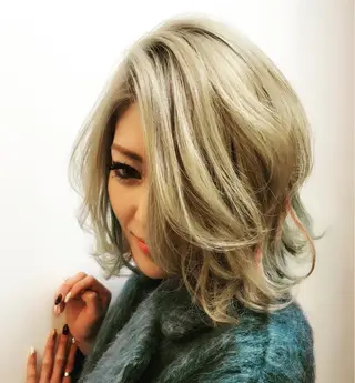ミディアム カラー パーマ ヘアアレンジ ネイル マツエク・マツパ backstage.AZ所属・吉川 宙翔のヘアスタイル
