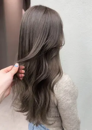 ロング カラー 高松 沙耶のヘアスタイル