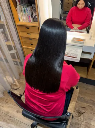 セミロング afloatkobe所属・美髪/髪質改善 川口凌弥のヘアスタイル