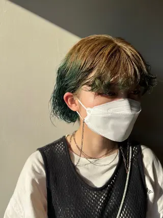 カラー AIconic nagoya所属・縮毛矯正/ レイヤー/ミディアムのヘアスタイル