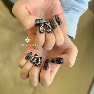 ネイル アトリエ　ミモザ所属・いまむら あかりのネイルデザイン