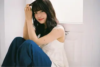 ミディアム カラー くすみミルクティー／ ブラウン🪡TOWAのヘアスタイル