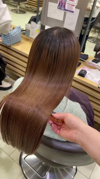 ミディアム 暖色ｶﾗｰ/ﾚｲﾔｰ ｶｯﾄ/Yunaのヘアスタイル