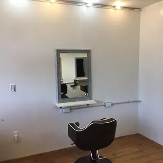 ヘアメイク ゼロのヘアスタイル