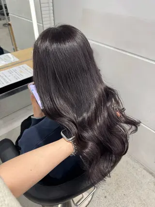 ロング カラー 暗髪🩶ラベンダー/ ブルー/ユウナ🤍のヘアスタイル