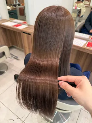 セミロング カラー 藤井 真奈美のヘアスタイル