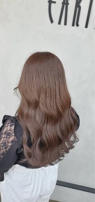 ロング カラー 内山 みどりのヘアスタイル