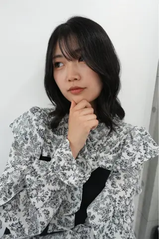 ミディアム Endearing 銀座/レイヤーカットのヘアスタイル