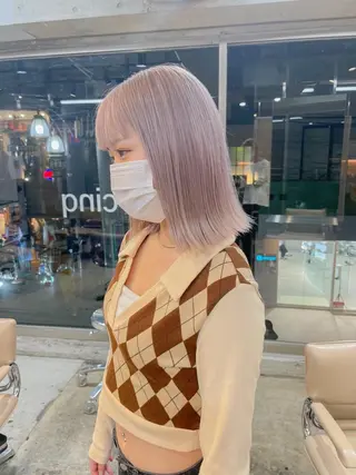 ミディアム カラー ネイル マツエク・マツパ アイブロウ ⭐ハイトーンブリーチ ミルクティーピンクのヘアスタイル