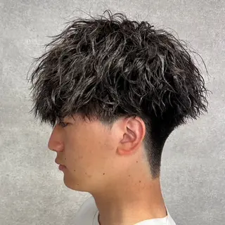 ショート パーマ ヘアアレンジ メンズ 川合 智之のヘアスタイル