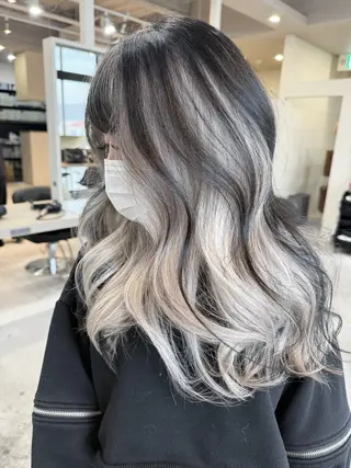 ロング カラー 井上 一平のヘアスタイル