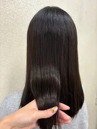 セミロング 艶髪✨髪質改善カラー 楠本浩子のヘアスタイル