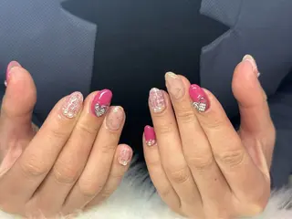ネイル H’ami nailsalon 新大久保店所属・リサ 長さだし✨のネイルデザイン