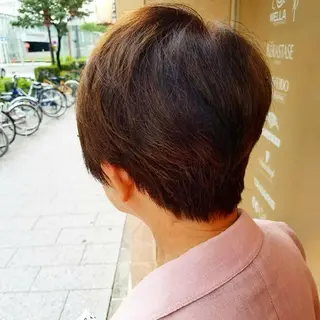 ショート EMANON名古屋所属・美谷添（ミヤゾエ） まどか大人ヘアサロンのヘアスタイル